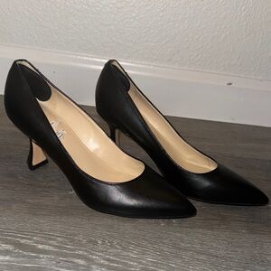 Elegant Black Women's Pumps